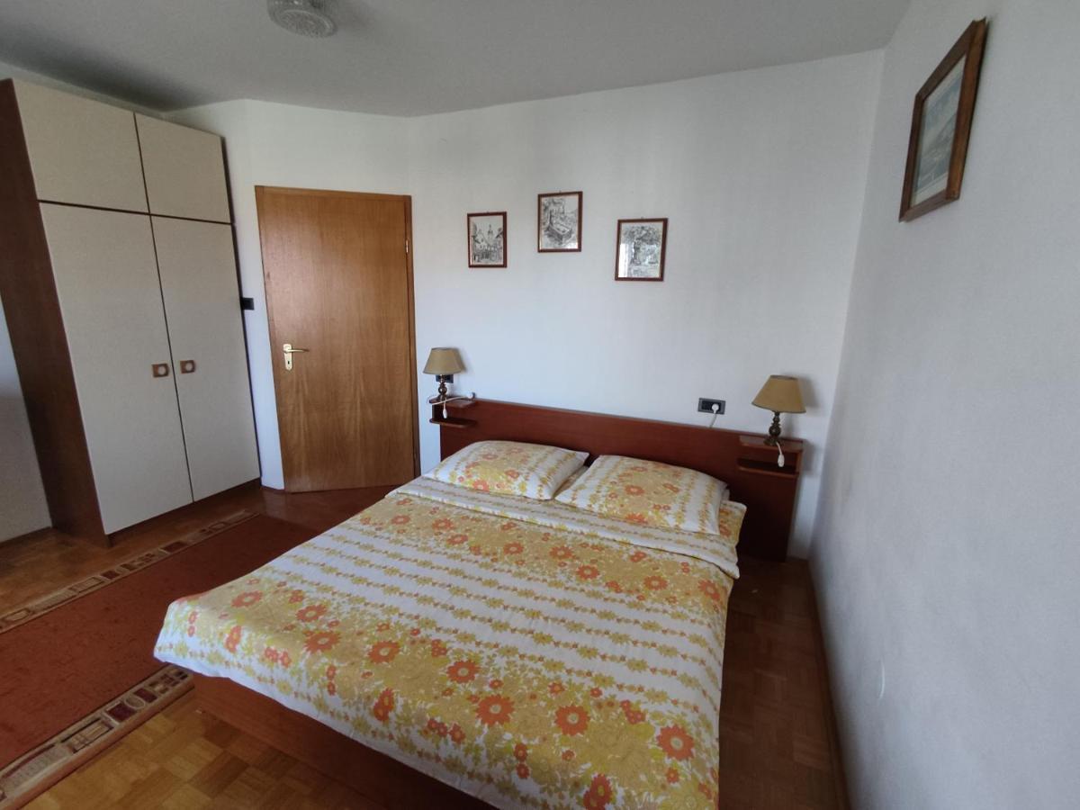 Apartments Samec Ізола Екстер'єр фото