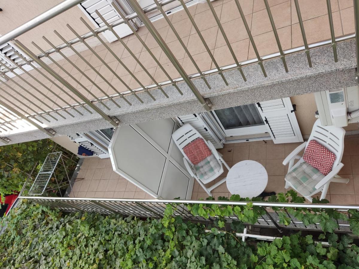Apartments Samec Ізола Екстер'єр фото