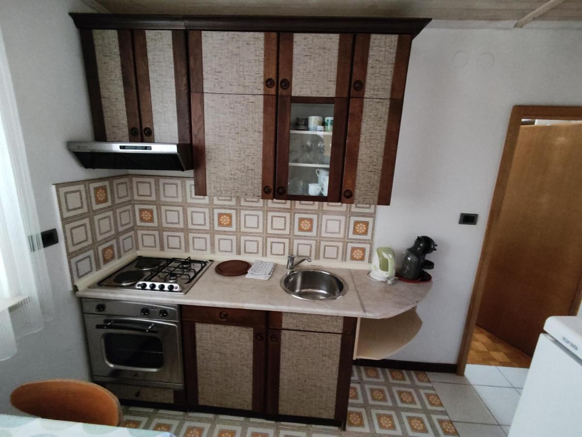 Apartments Samec Ізола Екстер'єр фото