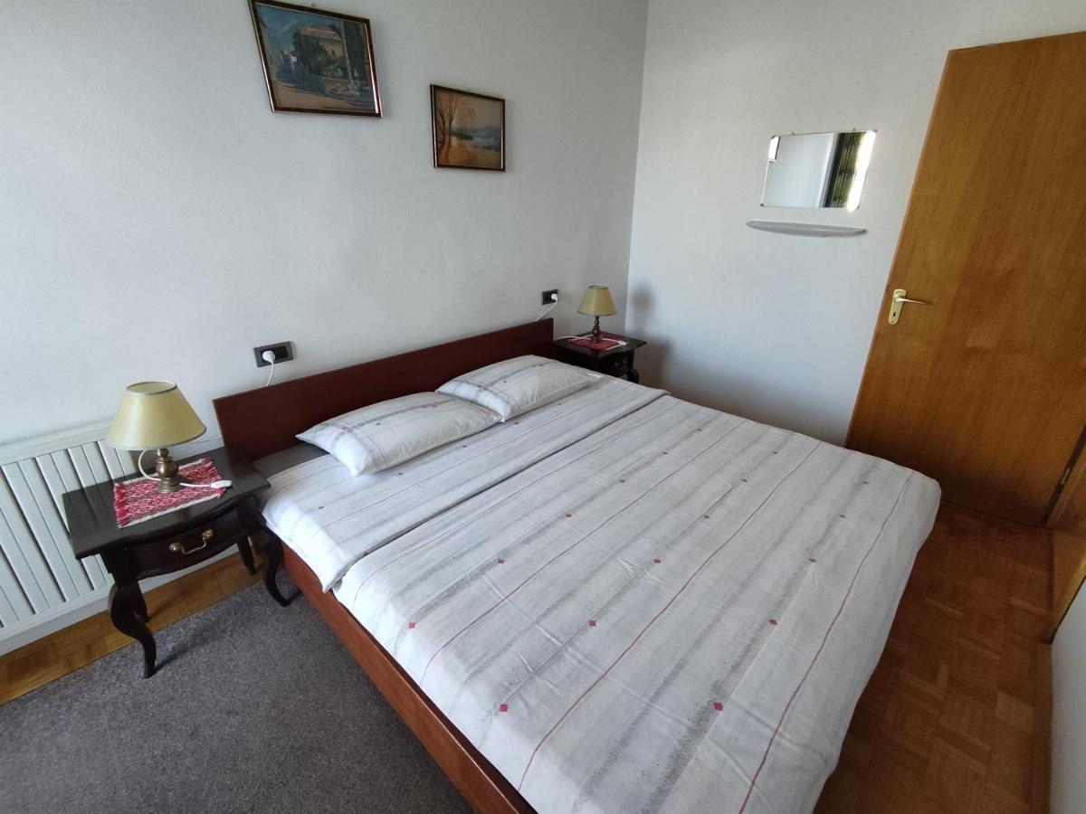 Apartments Samec Ізола Екстер'єр фото
