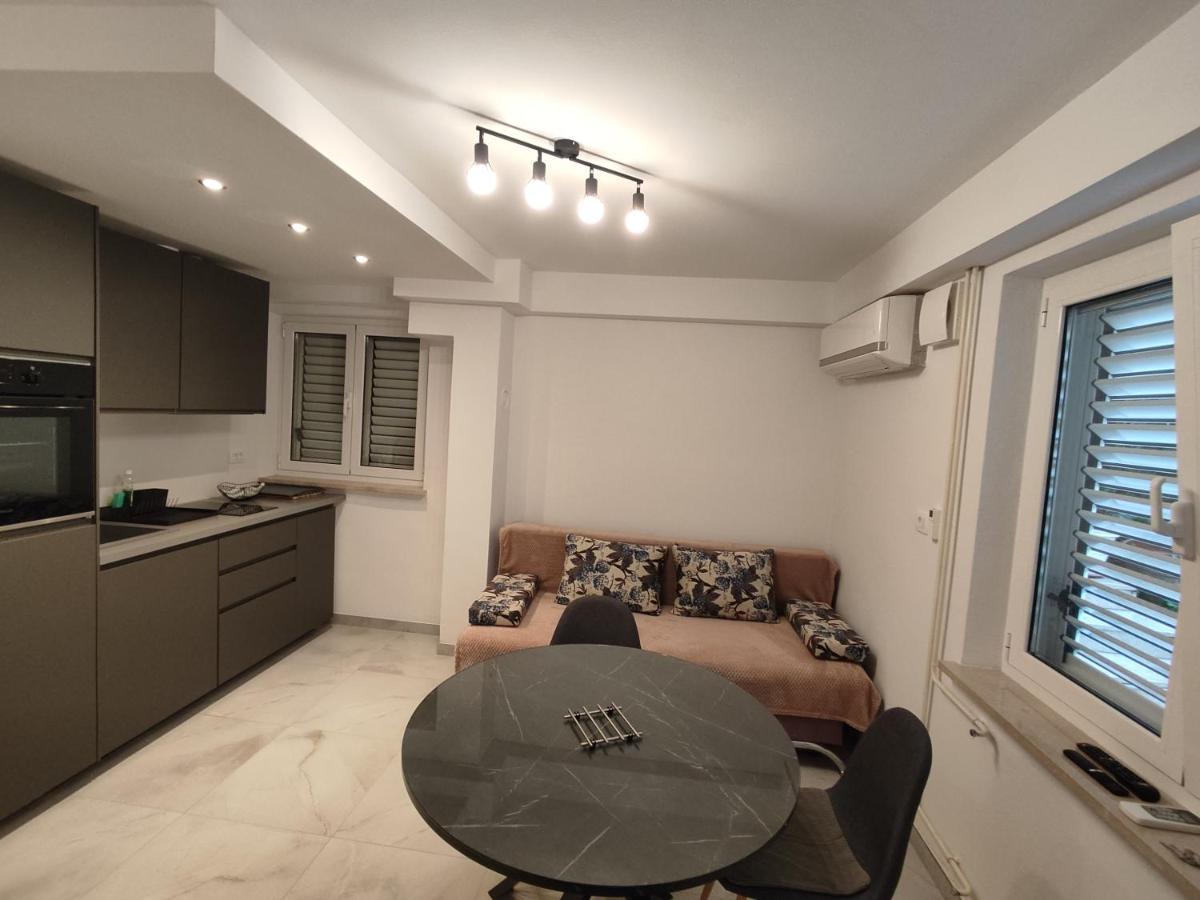 Apartments Samec Ізола Екстер'єр фото