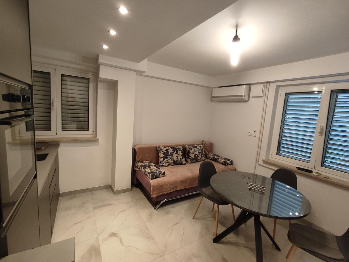 Apartments Samec Ізола Екстер'єр фото