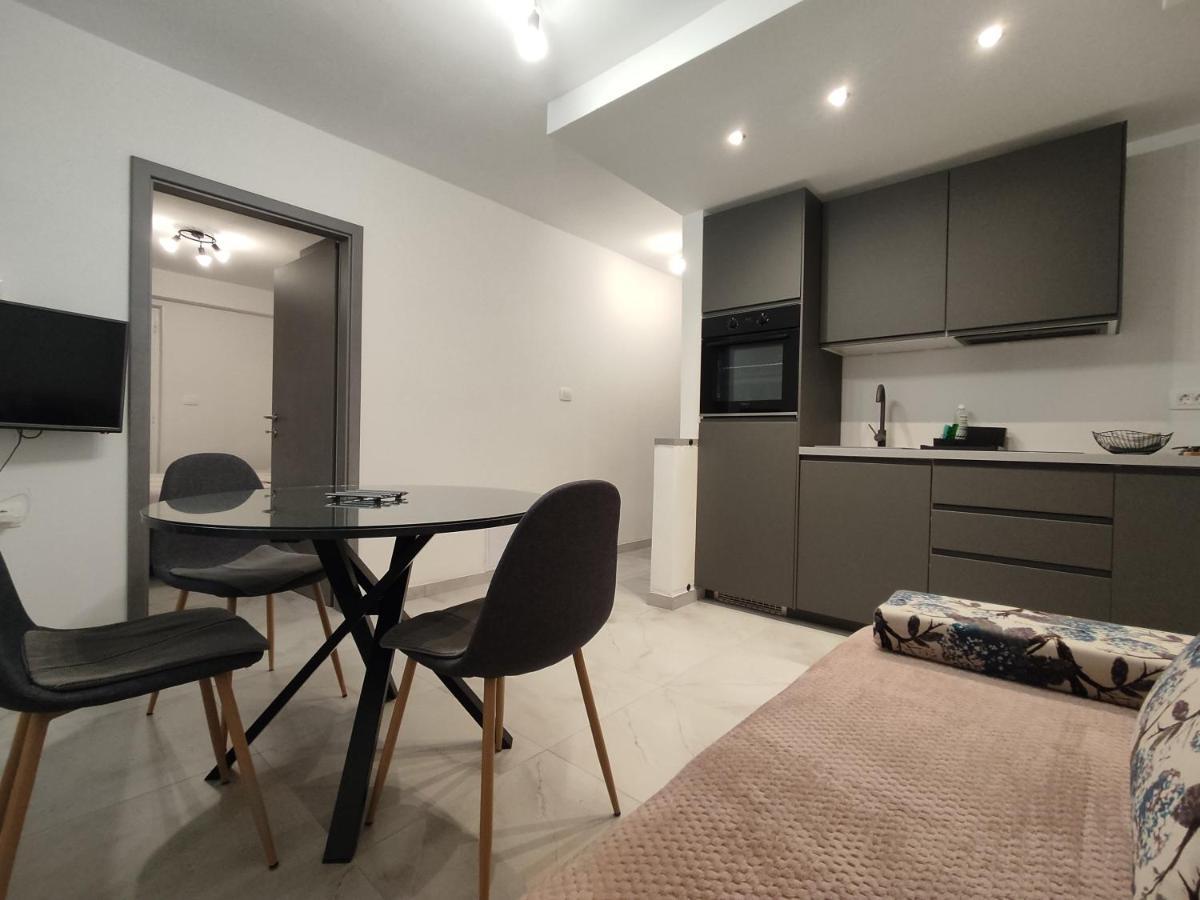 Apartments Samec Ізола Екстер'єр фото