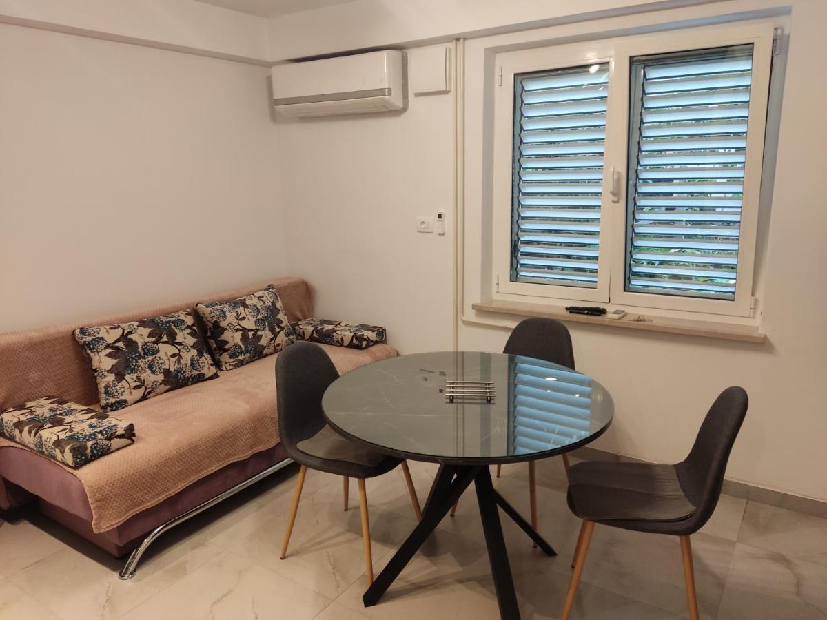 Apartments Samec Ізола Екстер'єр фото
