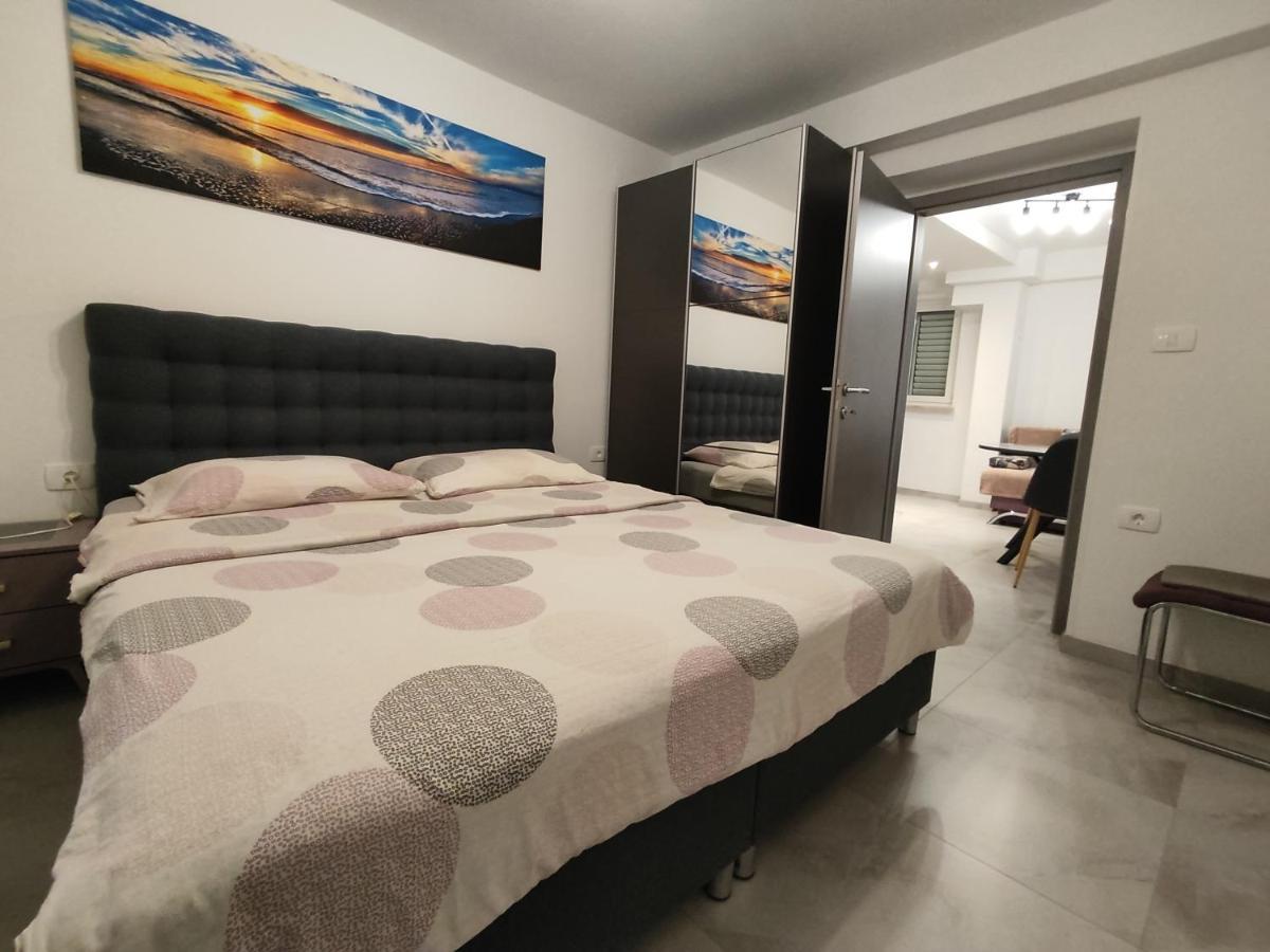 Apartments Samec Ізола Екстер'єр фото